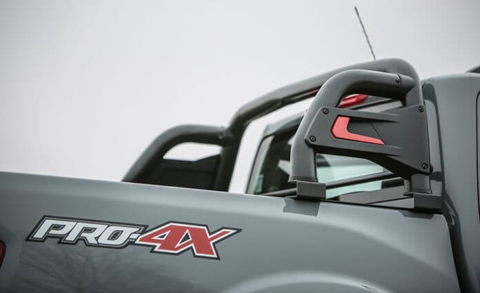 Nissan Frontier PRO-4X - foto 9