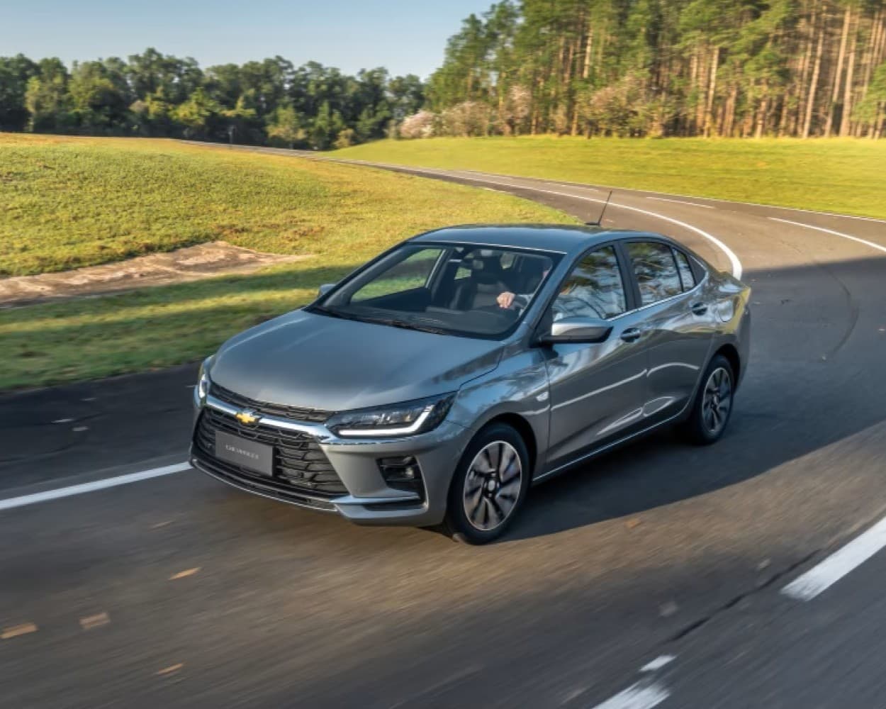 Chevrolet Onix Plus LTZ AT - foto 1