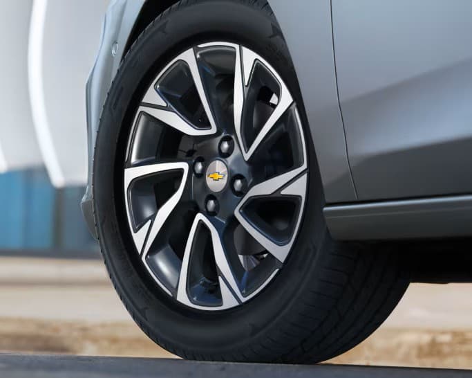Chevrolet Onix Plus LTZ AT - foto 2