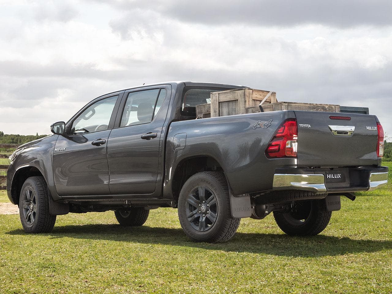 Toyota Hilux DX/SR Cabina Doble SR 4x2 AT - foto 2