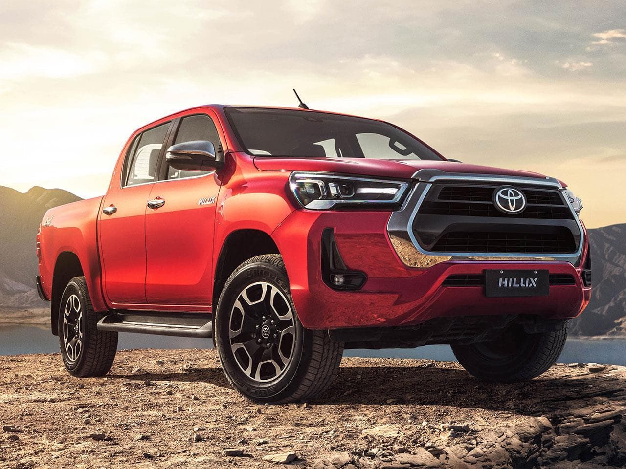 Toyota Hilux SRV/SRX SRX 4x2 AT - foto 1