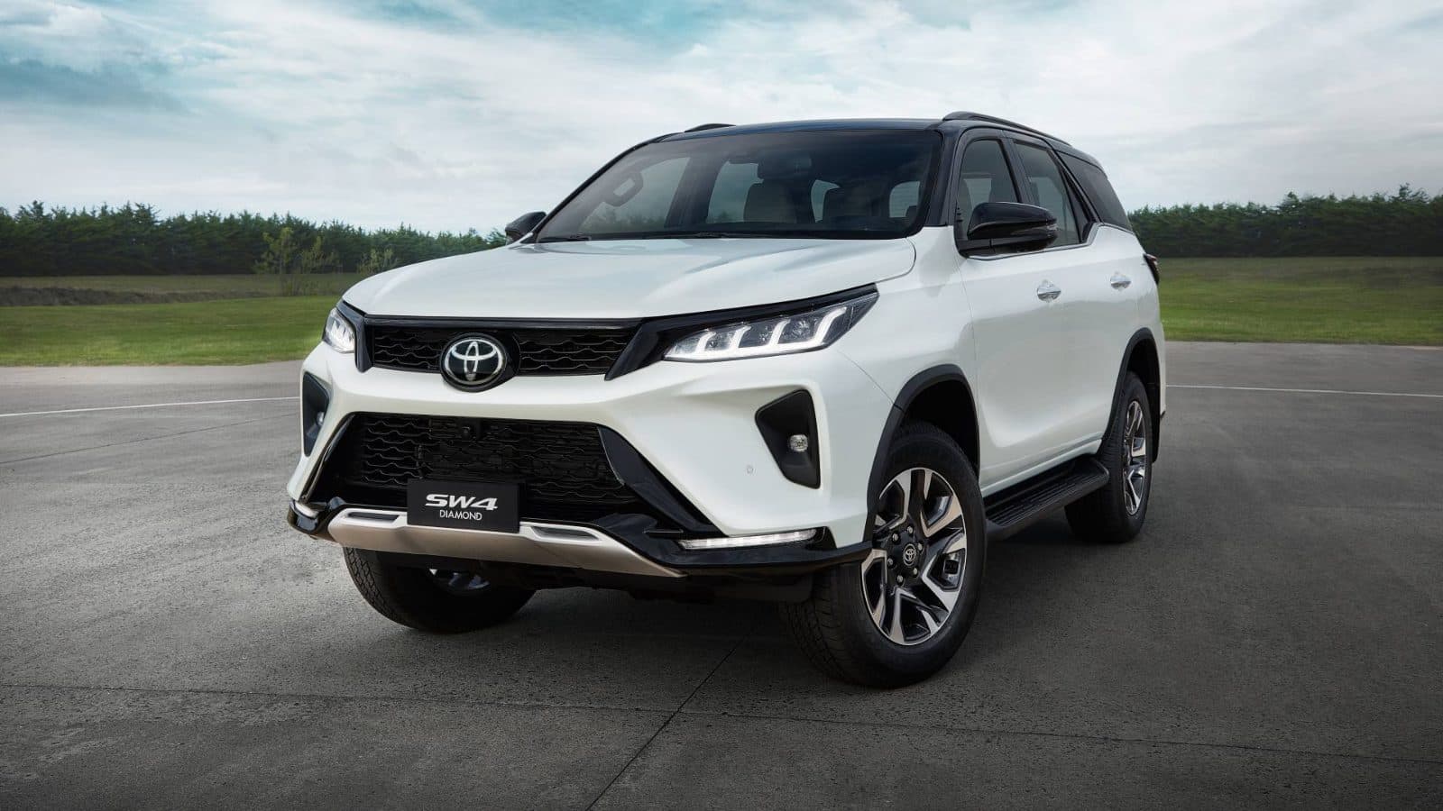 Toyota SW4 4x4 Diamond II 2.8 TDI AT - foto 1