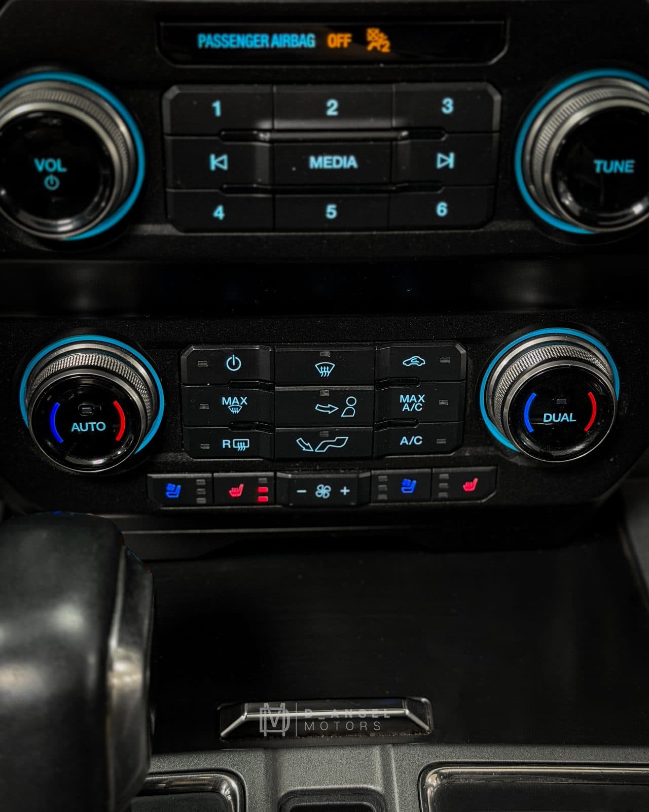 Ford F-150 - foto 17