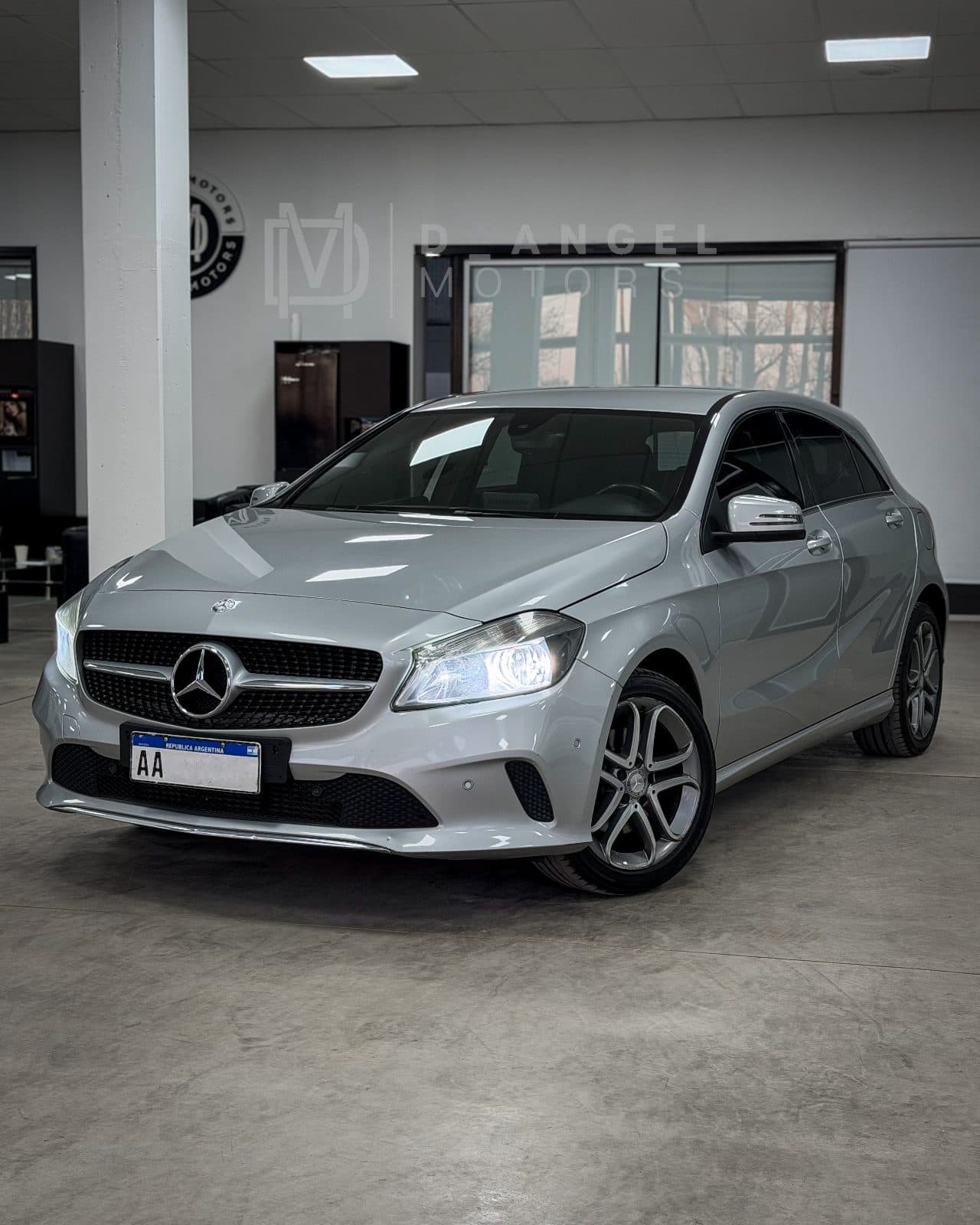 Mercedes-Benz A200 2016 usado