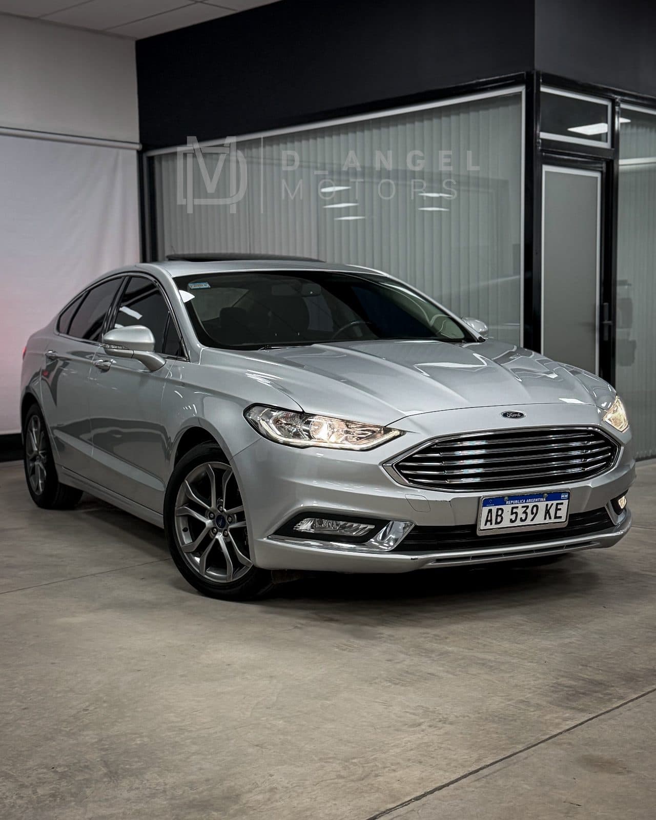 Ford Mondeo - foto 12