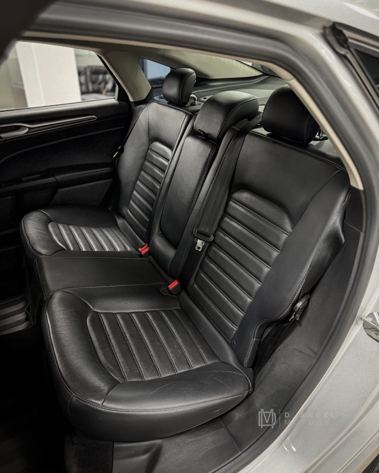 Ford Mondeo - foto 34